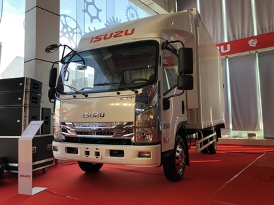 中外高層到場慶生,全新輕卡和發(fā)動機登場,慶鈴在深圳搞大事